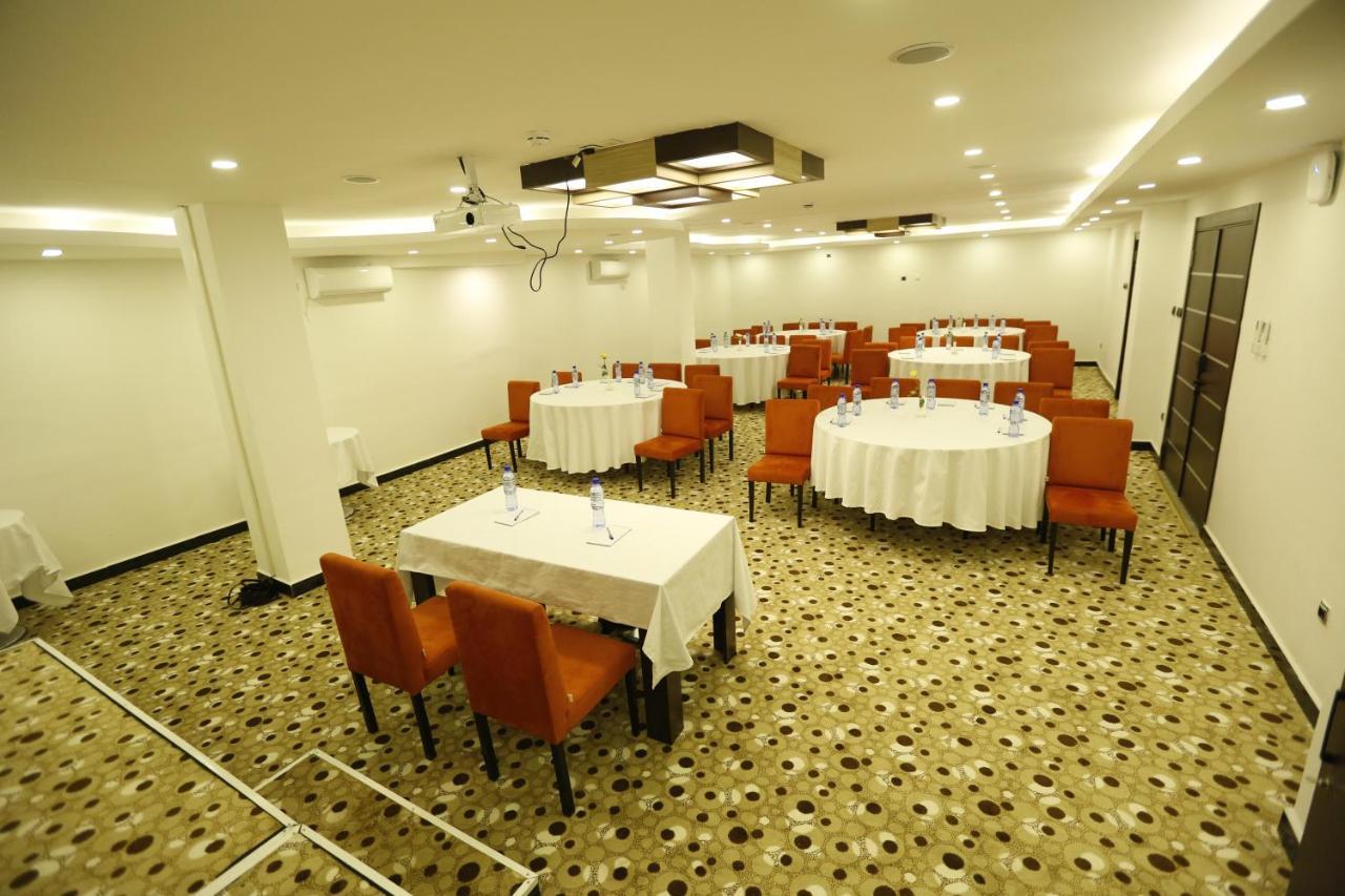 Cassiopeia Hotel Addisz-Abeba Kültér fotó
